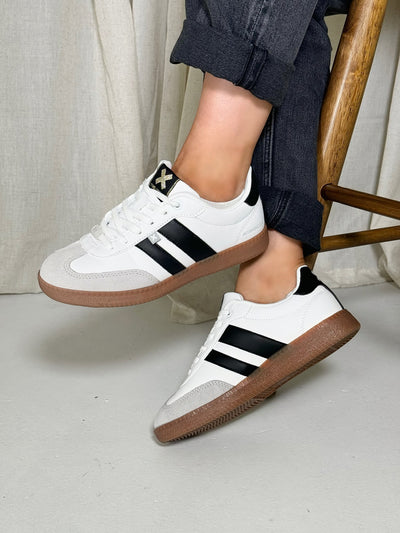 Classic Sneaker - White