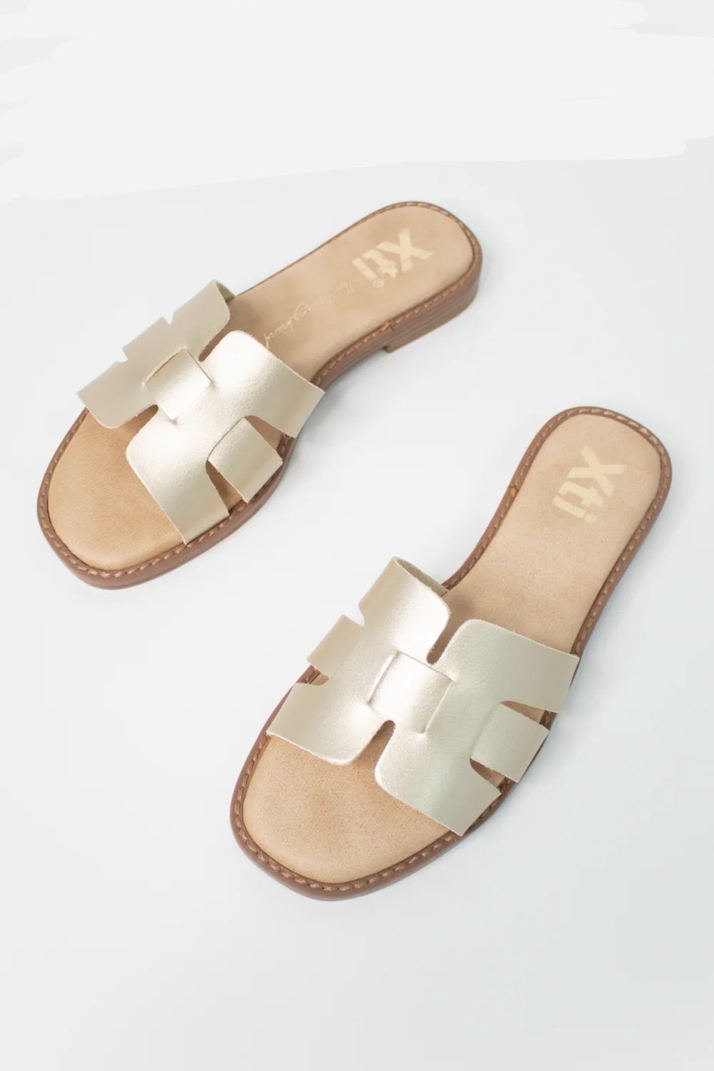 Flat Comfort Sandal - Gold